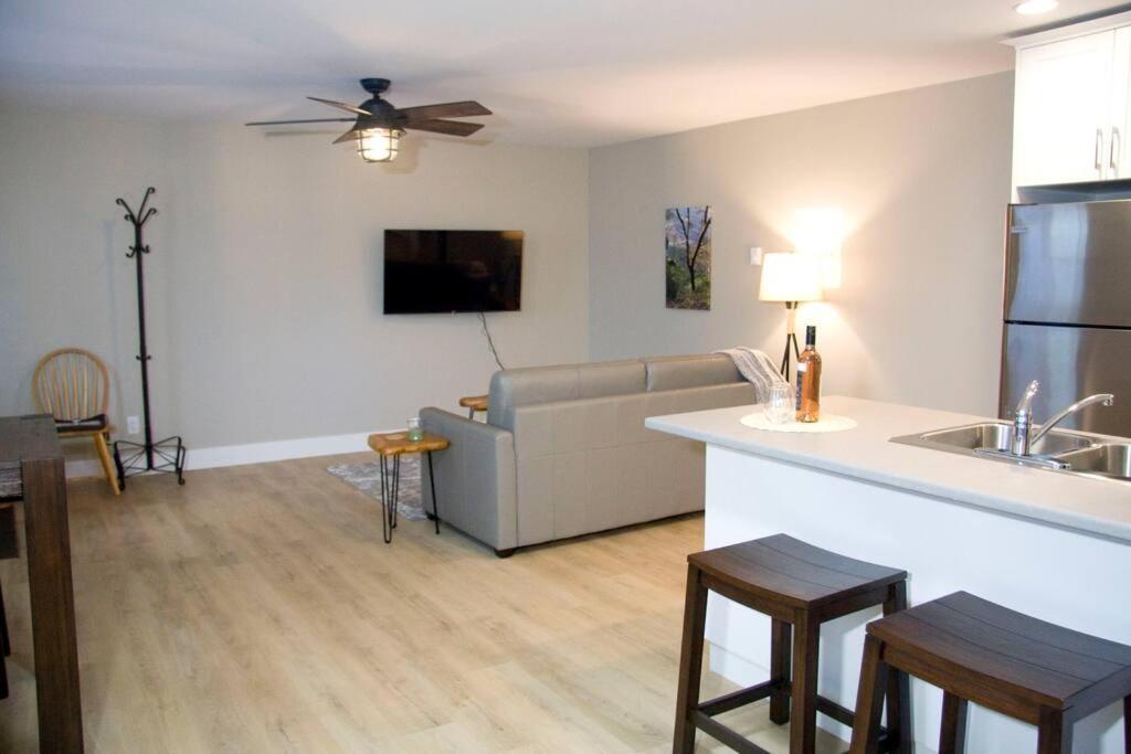 M&M'S Maple Bay Mountain Guesthouse - Licensed دانكن المظهر الخارجي الصورة